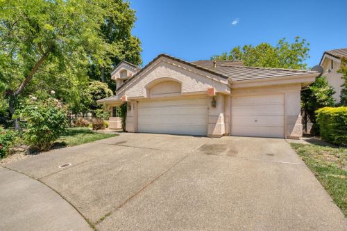 9401 Quesnel Cir, Elk Grove, CA 95758-1047