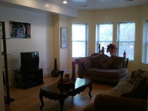 2307 Rosemont Ave, Chicago, IL 60659-2021