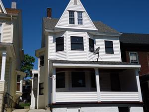 1412 18th Ave, Altoona, PA 16601-3238