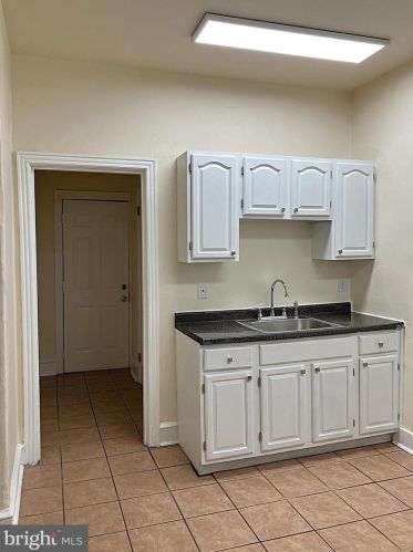 5705 Baltimore Ave, Philadelphia PA 19143-2717 exterior