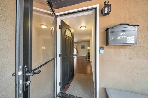 1904 Silverwood Ave, Modesto, CA 95350-3722