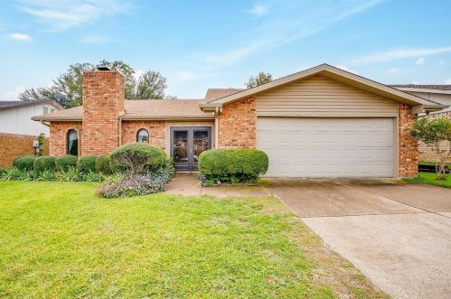 4400 Campion Ln, Fort Worth, TX 76137-1113