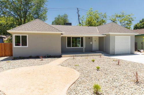 330 10th St, Davis, CA 95616-1940
