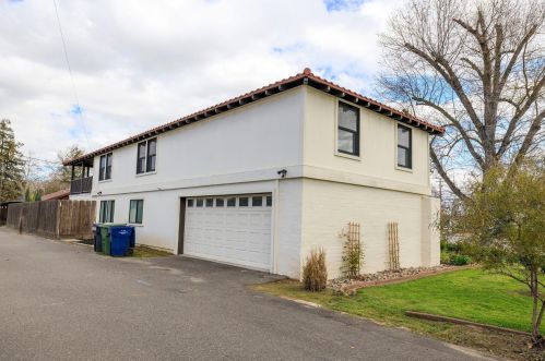 1267 Canal Dr, Turlock CA  95380-4159 exterior