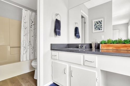 3406 Bayshore Dr, Atlanta GA 30340-4277 exterior