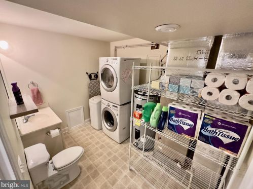 9 Hickory Rd, Carlisle PA 17015-9707 exterior