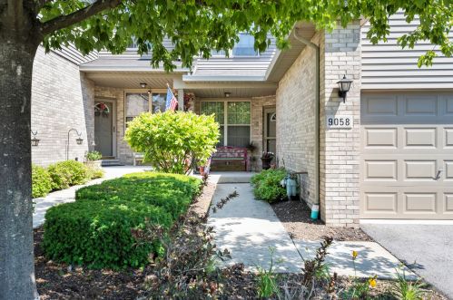 9058 Mansfield Dr, Tinley Park, IL 60487-5495