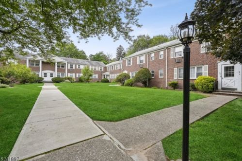 445 Morris Ave, Springfield NJ  07081-1110 exterior