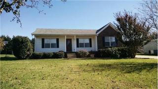 112 Bryan James Ln, Portland, TN 37148-2048