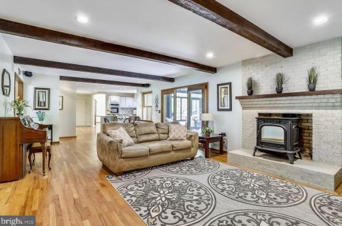 737 Sharpsburg Dr, Davidsonville MD 21035-1927 exterior