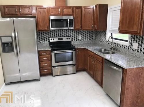 595 Moseley Dr, Stockbridge GA  30281-2909 exterior