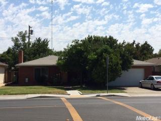 20 Ham Ln, Lodi, CA 95242-2701