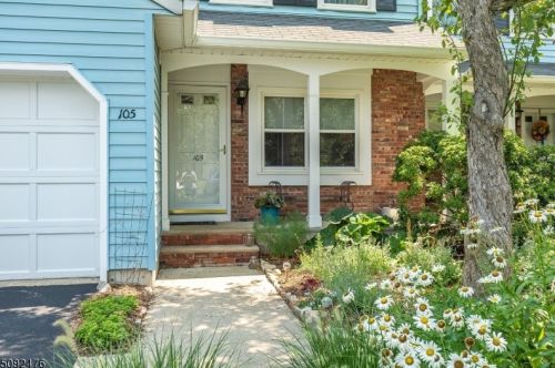 105 Wagon Wheel Rd, Sparta, NJ 07871-1756