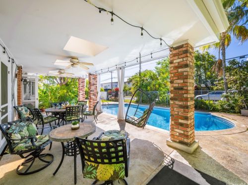 4561 Aukai Ave, Honolulu HI  96816-5209 exterior