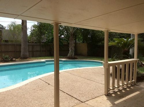 2 Stoneybrook St, Angleton TX  77515-3352 exterior