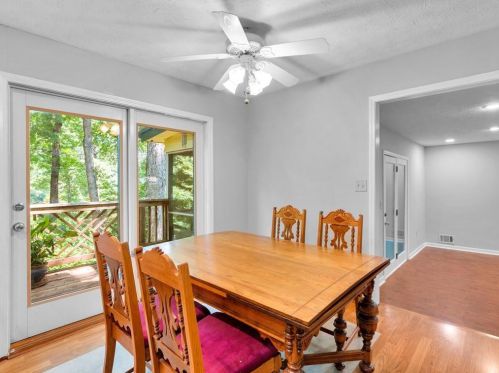 3890 Sundowner Ct, Conyers GA  30094-3870 exterior