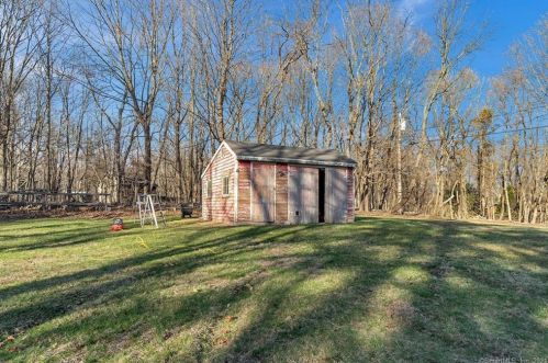 1 Homer Clark Rd, Sandy Hook CT  06482-1521 exterior