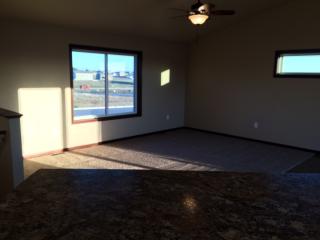 1189 25th St, Dickinson, ND 58601