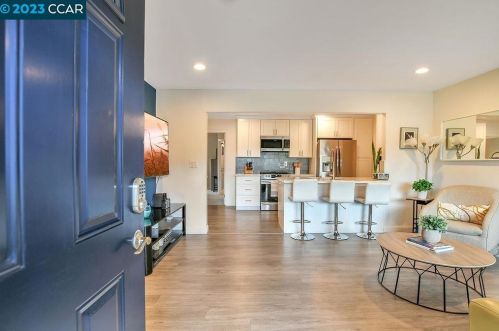 2735 Sinclair Ave, Concord CA  94519-2619 exterior