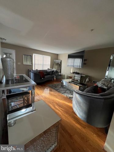 2456 Emerald Ct, Harrisburg PA  17104-2153 exterior