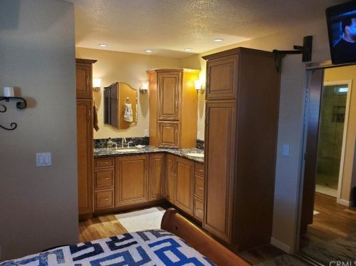 16743 Stallion Pl, Riverside CA  92504-5843 exterior