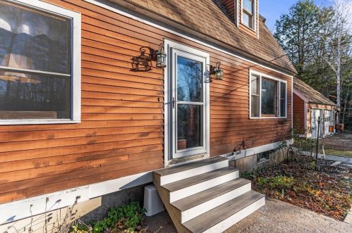 182 Elm St, Milton, NH 03851-4507