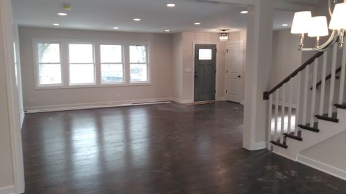 471 Vallette St, Elmhurst, IL 60126-4237