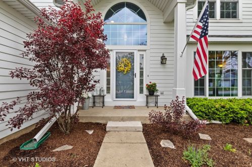 17930 Elsbury St, Gurnee, IL 60031-4563