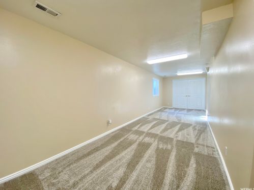 381 400, Smithfield UT 84335-1349 exterior