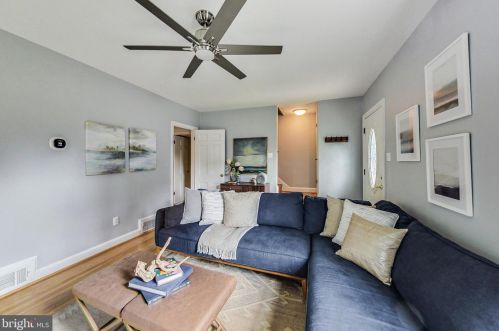 9227 Mintwood St, Silver Spring MD 20901-3523 exterior