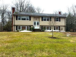 70 Oakwood Dr, Coventry, CT 06238-1424