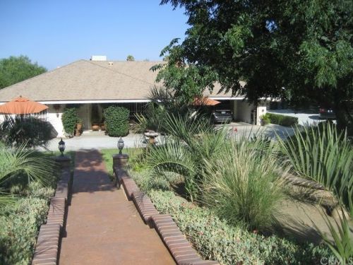 2023 Sunnysands Dr, Perris, CA 92570-6107