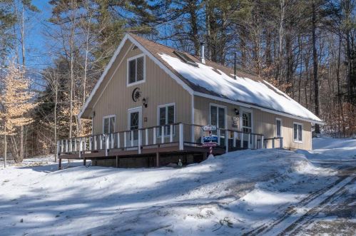 27 Falls Ave, Laconia, NH 03249-7421
