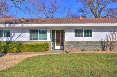 9029 La Valencia Ct, Elk Grove, CA 95624-2321
