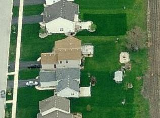 25643 Daffodil Ln, Monee, IL 60449-8763
