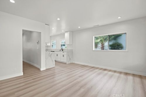 1710 Glenwood Rd, Glendale CA  91201-1812 exterior