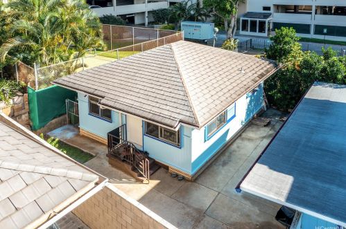 729 Ekela Ave, Honolulu HI 96816-1191 exterior