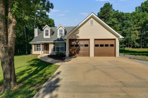 718 Lake Buckhorn Rd, Temple, GA 30179-5362