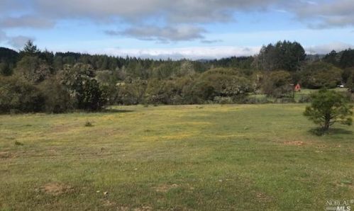 5480 Canyon Rd, Willits, CA 95490-9242