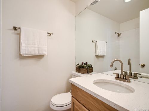 7130 Appleton Cir, Englewood CO  80112-1164 exterior