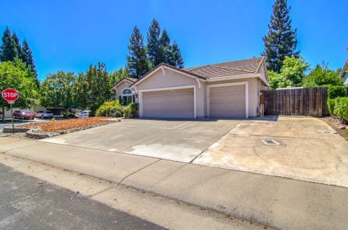 160 Briggs Ranch Dr, Folsom, CA 95630-2279
