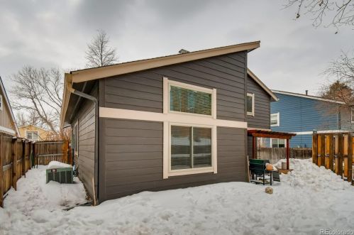 7969 Vincennes Way, Englewood CO 80112-3332 exterior