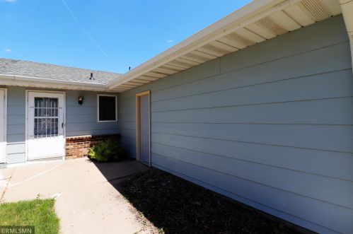 799 Prairie St, Prior Lake, MN 55379-2631