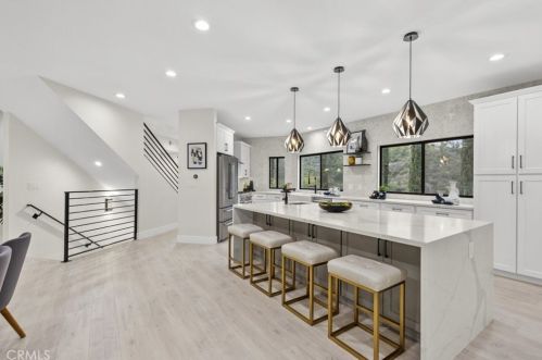 3360 Chevy Chase Dr, Glendale CA  91206-1428 exterior