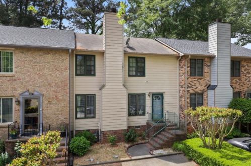 20 Powers Ferry Mnr, Marietta, GA 30067-7587