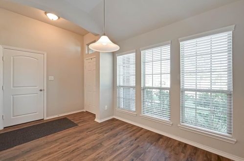 1042 Pleasant Bnd, Conroe TX  77301-1898 exterior