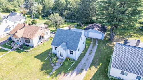 507 Ugstad Rd, Duluth, MN 55810-1831