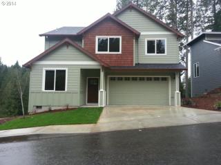 11760 Washington St, Portland, OR 97216-3884