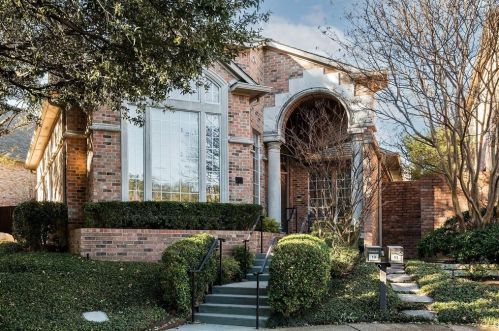 10 Glenheather Ct, Dallas, TX 75225-2067
