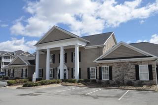 2233 Suncrest Vlg, Morgantown WV  26505-3934 exterior